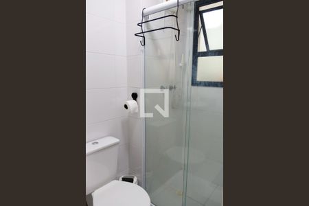 Apartamento à venda com 65m², 2 quartos e 2 vagas Apartamento à venda com 65m², 2 quartos e 2 vagasBanheiro da Suíte 1