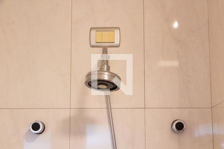 Casa de condomínio à venda com 480m², 3 quartos e 1 vagaBanheiro Quarto 2