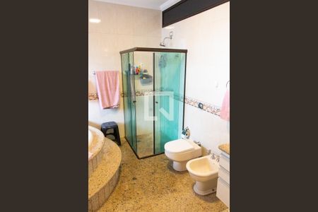 Casa de condomínio à venda com 480m², 3 quartos e 1 vagaBanheiro Quarto 1