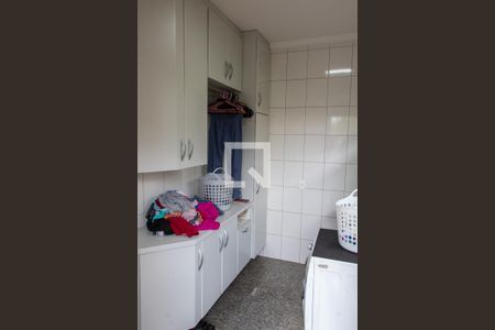 Casa de condomínio à venda com 480m², 3 quartos e 1 vagaÁrea de Serviço