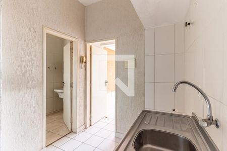Cozinha de kitnet/studio para alugar com 1 quarto, 48m² em Santa Ifigênia, São Paulo
