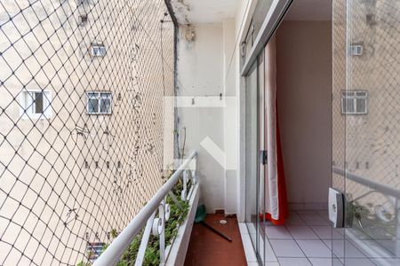 Varanda de kitnet/studio para alugar com 1 quarto, 48m² em Santa Ifigênia, São Paulo
