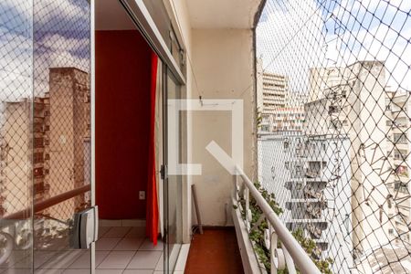 Varanda de kitnet/studio para alugar com 1 quarto, 48m² em Santa Ifigênia, São Paulo