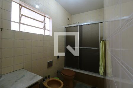 Casa à venda com 300m², 3 quartos e 2 vagasBanheiro
