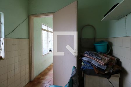 Casa à venda com 300m², 3 quartos e 2 vagasÁrea de Serviço