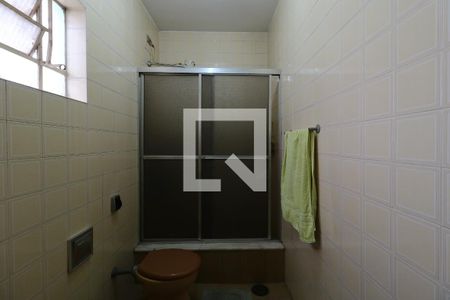 Casa à venda com 300m², 3 quartos e 2 vagasBanheiro