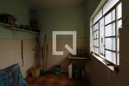 Casa à venda com 300m², 3 quartos e 2 vagasÁrea de Serviço