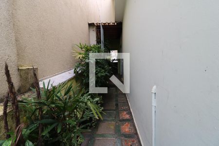 Casa à venda com 300m², 3 quartos e 2 vagasCorredor Externo