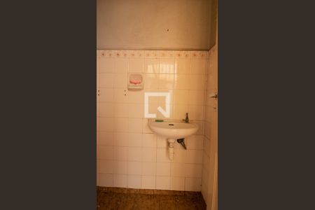 Casa à venda com 80m², 3 quartos e 1 vaga Casa à venda com 80m², 3 quartos e 1 vagaBanheiro de serviço