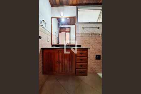 Apartamento à venda com 70m², 2 quartos e 1 vaga Apartamento à venda com 70m², 2 quartos e 1 vagaBanheiro