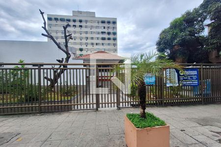 Apartamento à venda com 70m², 2 quartos e 1 vaga Apartamento à venda com 70m², 2 quartos e 1 vagaFachada