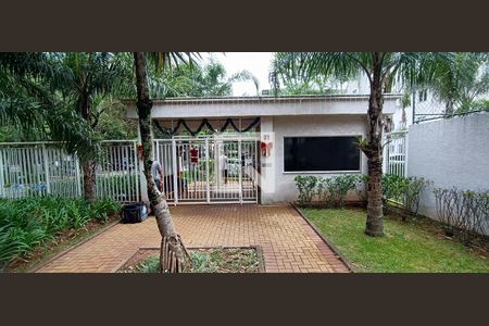 Fachada de apartamento para alugar com 2 quartos, 44m² em Jardim Leonidas Moreira, São Paulo