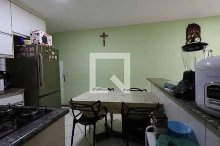 Apartamento à venda com 120m², 3 quartos e 2 vagasCozinha