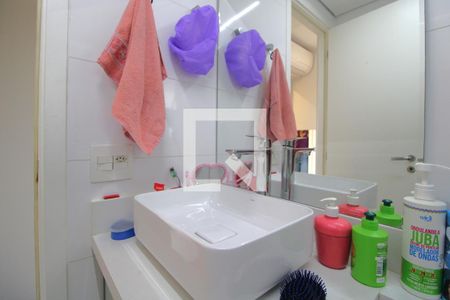 Apartamento à venda com 136m², 4 quartos e 2 vagasBanheiro do Quarto 2