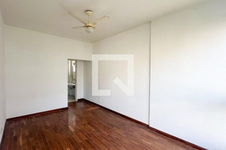 Apartamento à venda com 116m², 3 quartos e 1 vaga Apartamento à venda com 116m², 3 quartos e 1 vagaSuíte