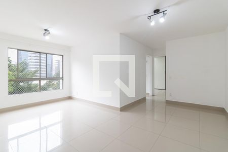 Sala de apartamento para alugar com 2 quartos, 72m² em Vila Nova Conceição, São Paulo