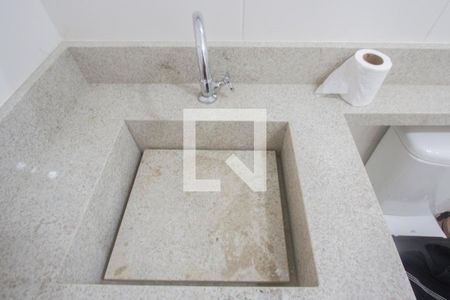Banheiro de apartamento para alugar com 1 quarto, 28m² em Jardim Mirante, São Paulo