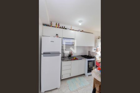 Apartamento à venda com 44m², 2 quartos e 1 vaga Apartamento à venda com 44m², 2 quartos e 1 vagaCozinha e Área de Serviço
