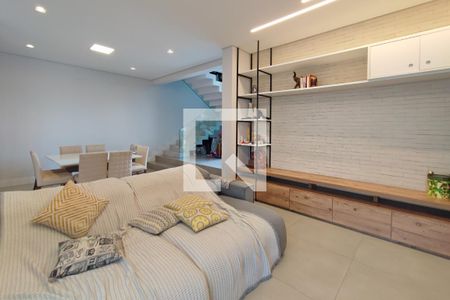 Sala de Estar de casa de condomínio à venda com 3 quartos, 290m² em Swiss Park, Campinas