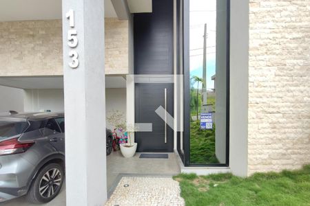 Casa de condomínio à venda com 290m², 3 quartos e 4 vagasPlaca