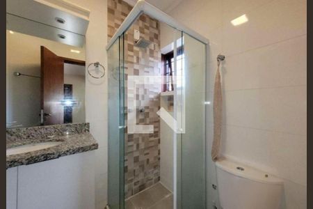 Casa à venda com 358m², 5 quartos e 2 vagasBanheiro