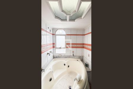 Apartamento à venda com 129m², 2 quartos e 2 vagasBanheiro da Suíte