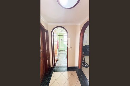 Apartamento à venda com 129m², 2 quartos e 2 vagasCorredor