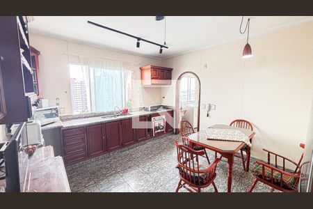 Apartamento à venda com 129m², 2 quartos e 2 vagasCozinha