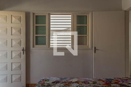 Casa à venda com 355m², 3 quartos e 6 vagas Casa à venda com 355m², 3 quartos e 6 vagasQuarto 3