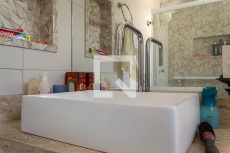 Casa à venda com 355m², 3 quartos e 6 vagas Casa à venda com 355m², 3 quartos e 6 vagasBanheiro