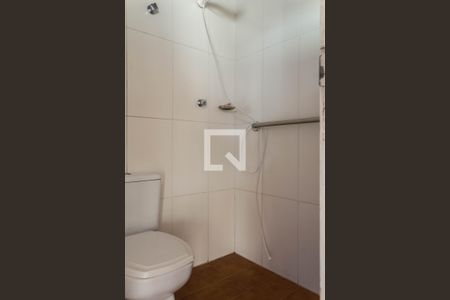 Casa à venda com 355m², 3 quartos e 6 vagas Casa à venda com 355m², 3 quartos e 6 vagasBanheiro de Serviço