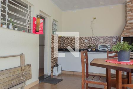 Casa à venda com 355m², 3 quartos e 6 vagas Casa à venda com 355m², 3 quartos e 6 vagasÁrea de Serviço