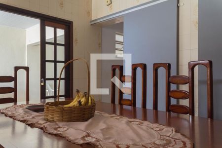 Casa à venda com 355m², 3 quartos e 6 vagas Casa à venda com 355m², 3 quartos e 6 vagasCozinha