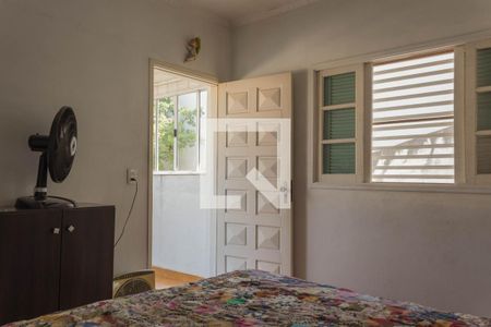 Casa à venda com 355m², 3 quartos e 6 vagas Casa à venda com 355m², 3 quartos e 6 vagasQuarto 3