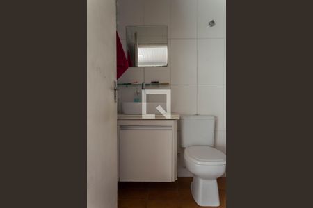 Casa à venda com 355m², 3 quartos e 6 vagas Casa à venda com 355m², 3 quartos e 6 vagasBanheiro de Serviço