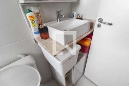 Apartamento à venda com 54m², 2 quartos e 1 vaga Apartamento à venda com 54m², 2 quartos e 1 vagaBanheiro