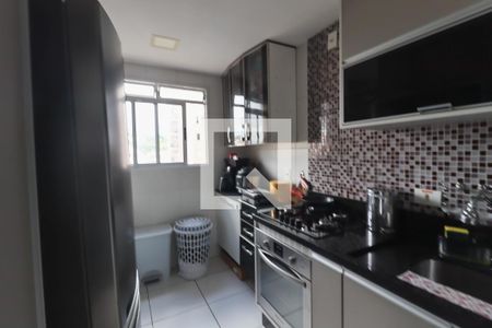 Apartamento à venda com 54m², 2 quartos e 1 vaga Apartamento à venda com 54m², 2 quartos e 1 vagaCozinha e Área de Serviço