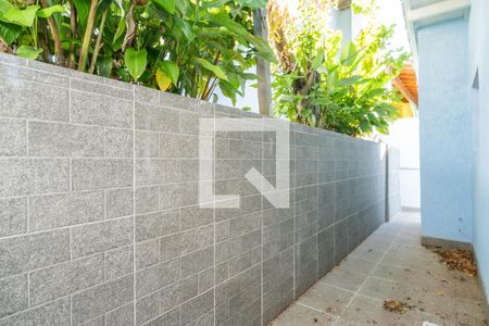 Casa à venda com 100m², 2 quartos e 2 vagas Casa à venda com 100m², 2 quartos e 2 vagasQuintal