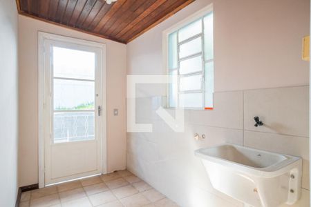 Casa à venda com 100m², 2 quartos e 2 vagas Casa à venda com 100m², 2 quartos e 2 vagasCozinha e Área de Serviço