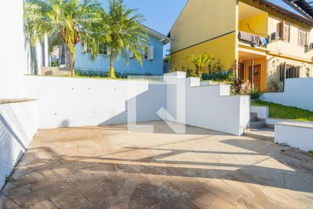 Casa à venda com 100m², 2 quartos e 2 vagas Casa à venda com 100m², 2 quartos e 2 vagasGaragem