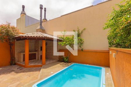 Casa à venda com 247m², 3 quartos e 4 vagasPiscina e churrasqueira