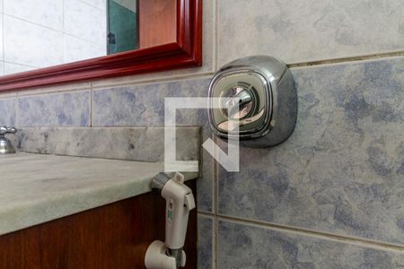 Casa à venda com 200m², 3 quartos e 4 vagas Casa à venda com 200m², 3 quartos e 4 vagasBanheiro da Suíte