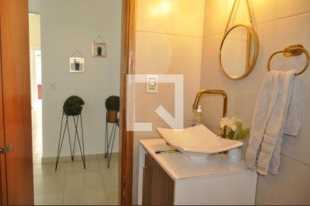 Casa à venda com 185m², 4 quartos e 1 vagaBanheiro