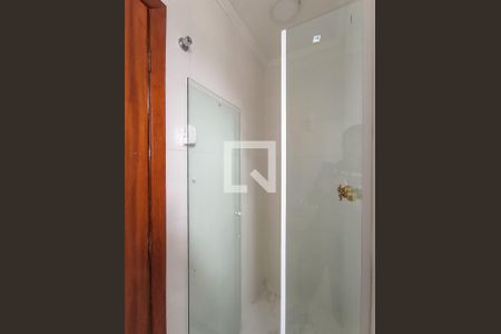 Casa de condomínio à venda com 220m², 3 quartos e 2 vagas Casa de condomínio à venda com 220m², 3 quartos e 2 vagasBanheiro Quarto 2