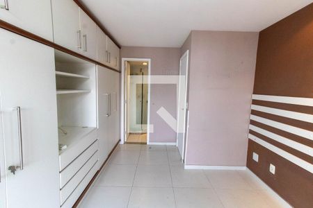 Apartamento à venda com 100m², 3 quartos e 2 vagasSuíte 