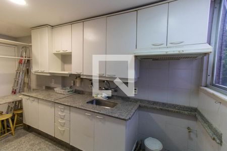 Apartamento à venda com 100m², 3 quartos e 2 vagasCozinha e Área de Serviço
