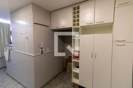 Apartamento à venda com 100m², 3 quartos e 2 vagasCozinha e Área de Serviço