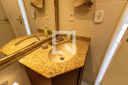 Apartamento à venda com 100m², 3 quartos e 2 vagasBanheiro da Suíte