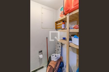 Banheiro de kitnet/studio à venda com 1 quarto, 32m² em Santa Ifigênia, São Paulo