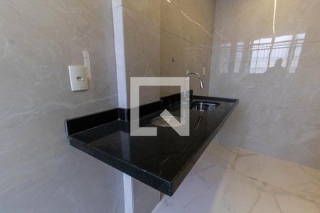 Apartamento para alugar com 75m², 2 quartos e sem vaga Apartamento para alugar com 75m², 2 quartos e sem vagaCozinha e Área de Serviço